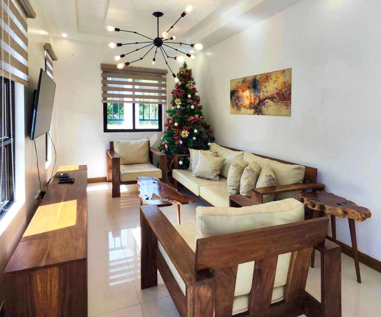 Bella Homes 6Br 4Bath Near Rotunda Tagaytay City Esterno foto