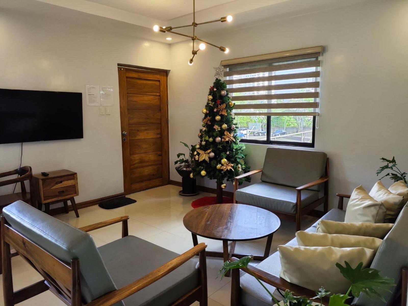Bella Homes 6Br 4Bath Near Rotunda Tagaytay City Esterno foto