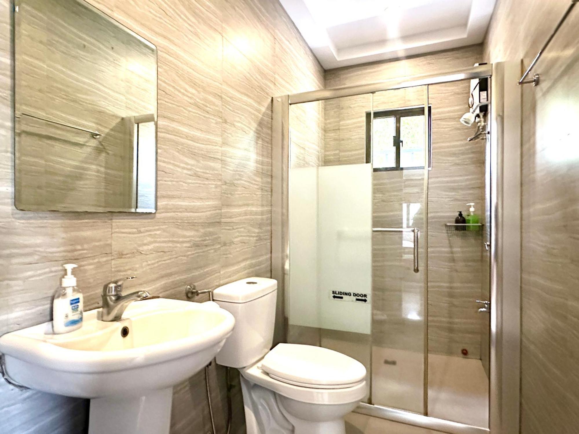 Bella Homes 6Br 4Bath Near Rotunda Tagaytay City Esterno foto
