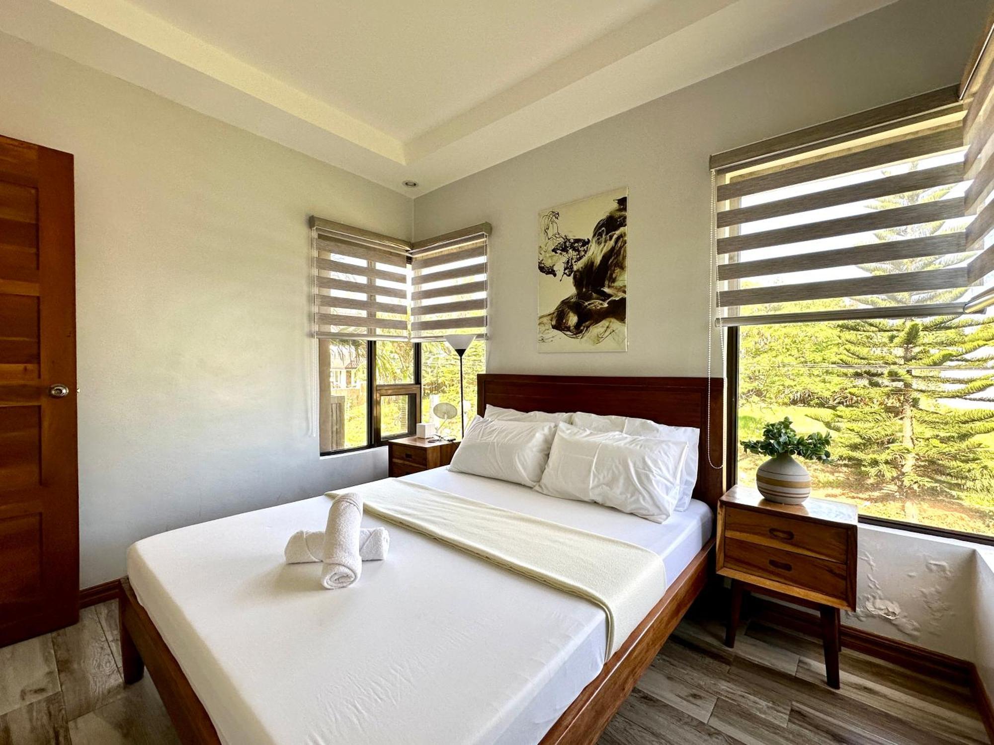 Bella Homes 6Br 4Bath Near Rotunda Tagaytay City Esterno foto